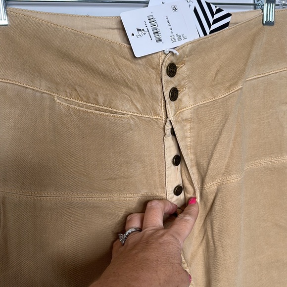 Free People Sandrine Rose French Worker Tan Jeans Size 27 NWT - Picture 5 of 7